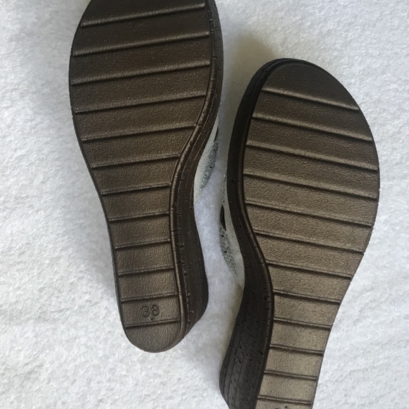 Women's sandals - Picture 4 of 4